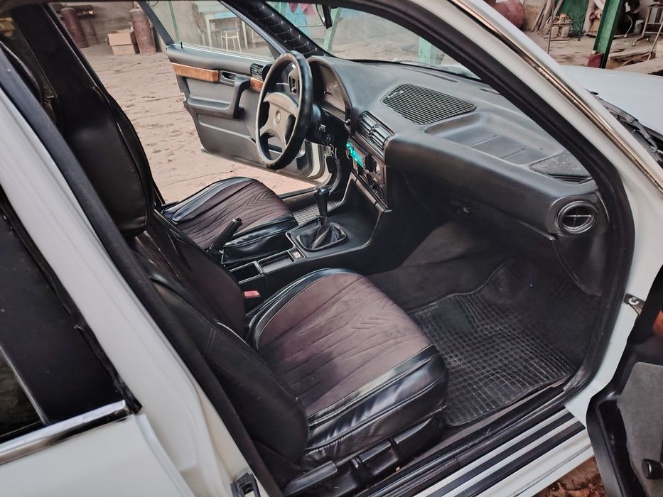 BMW E34 5 серия 2л
