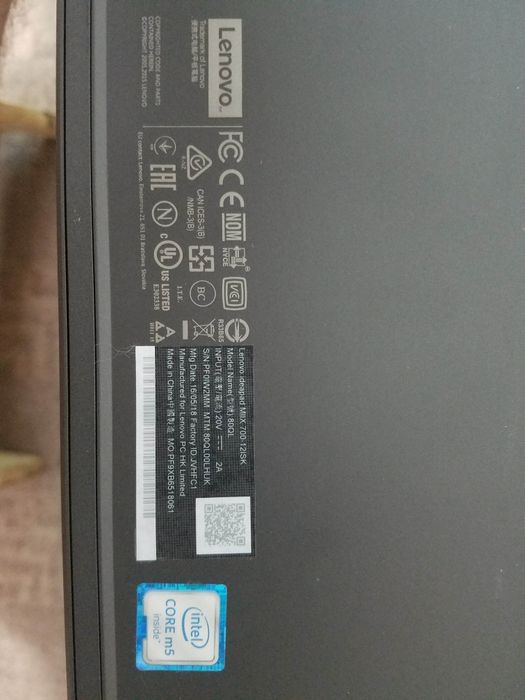Lenovo 700 Laptop 2 in 1 Intel m5