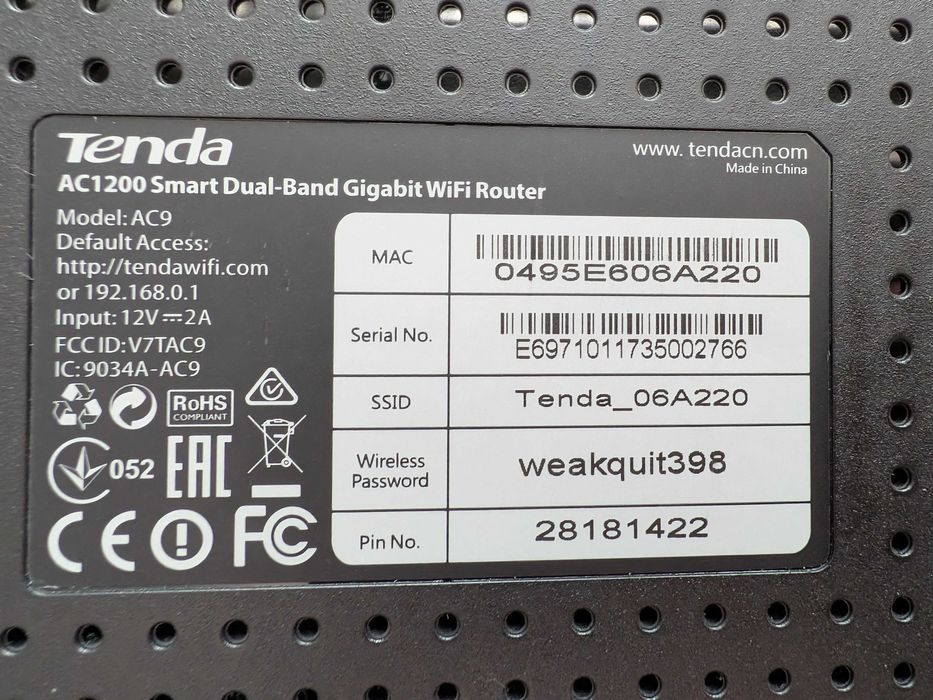 Router WiFi Tenda AC1200