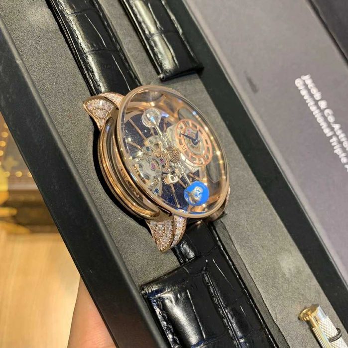 Jacob & Co. Astronomia Tourbillon с кварцов механизъм