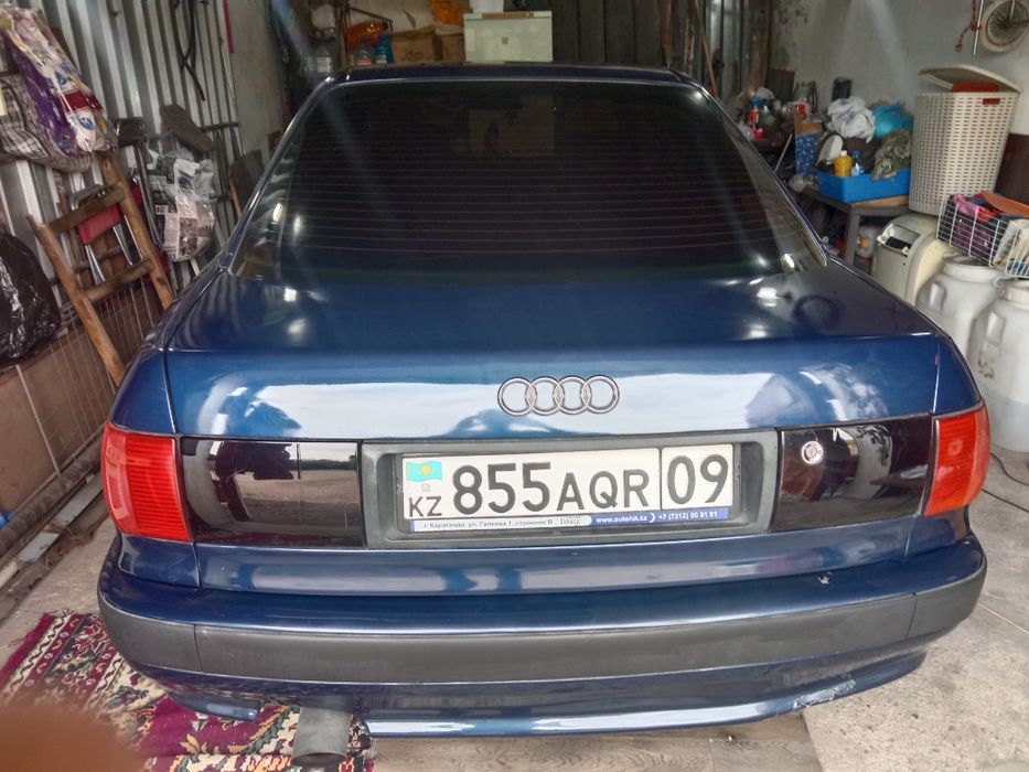 Продаю Ауди 80 В4 1992