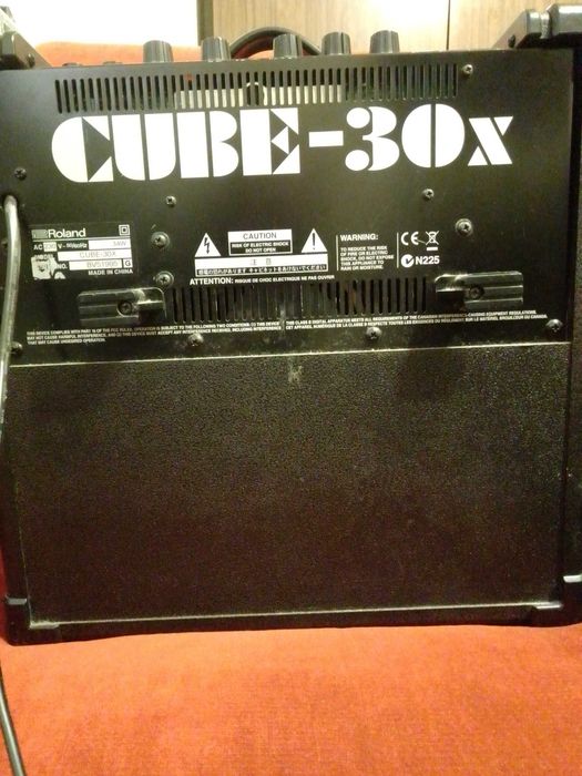 Уредба ROLAND Cube 30X