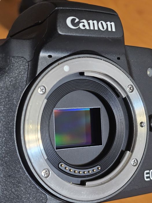 Kit camera Canon EOS M50