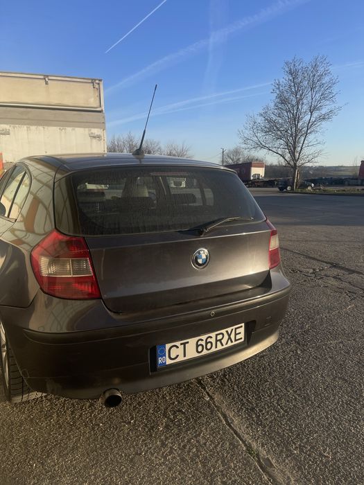 BMW Seria 1 E87 • 2005 • Diesel • Interior piele