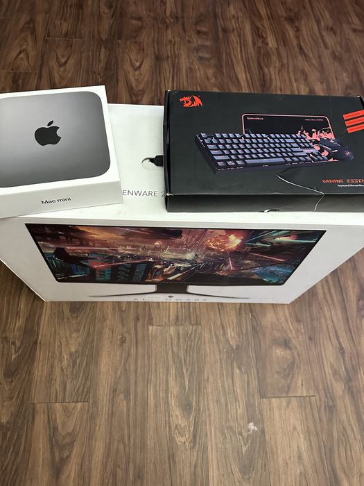 MacMini 2018 16GB+ Alienware25 + Redragon Archelon