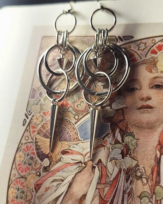 Ръчно изработени обеци от естествени кристали