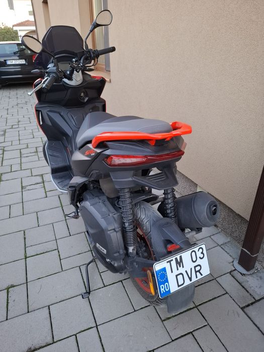 Scuter Aprilia SR GT 125