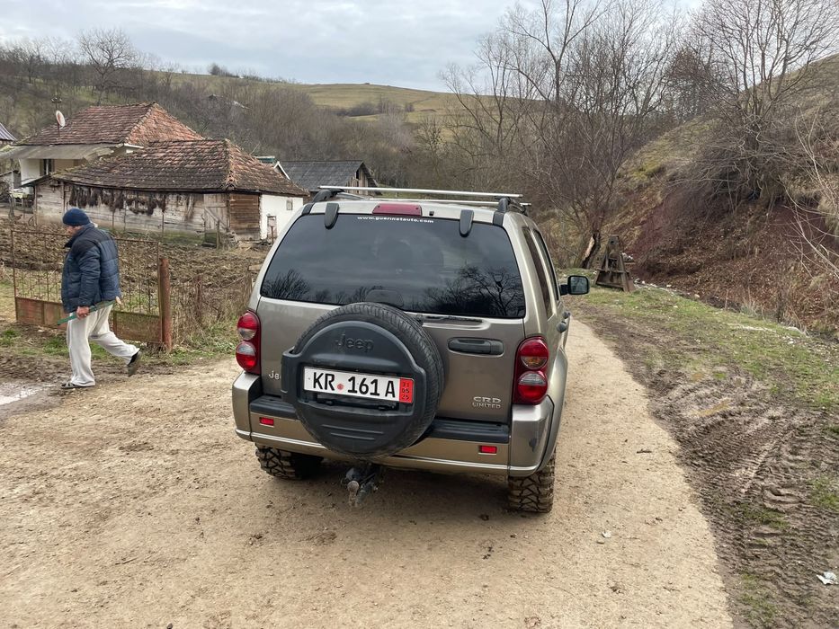 Vand Jeep cherokee 2.8 crd automat pregatit offroad