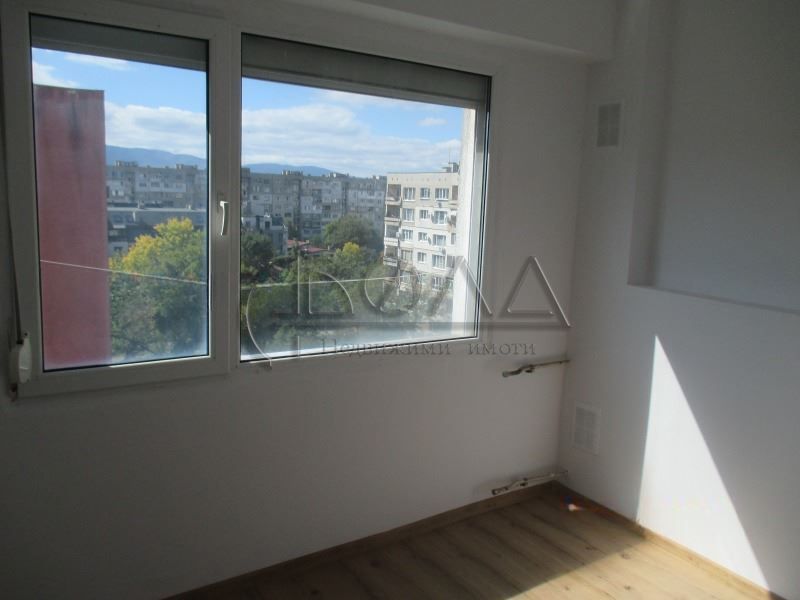 Продава се Двустаен апартамент в София, Надежда 1 - 46 кв.м за 2314 €/кв.м - Снимка #3