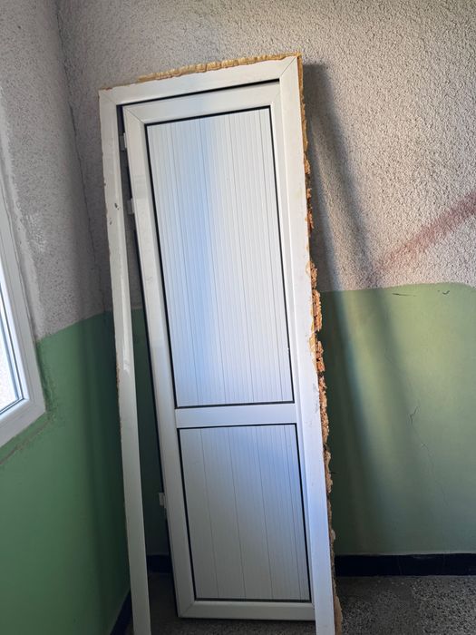 Врата за баня подарявам