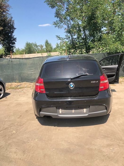 Haion portbagaj bmw e87 black saphire 475