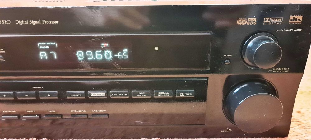 Pioneer VSX-D510 amplituner 2X100W sau 5X100W pe 8 Ohm
