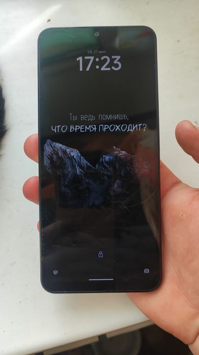 Продам телефон срочно