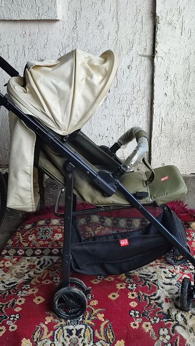 Коляска  прогулочная