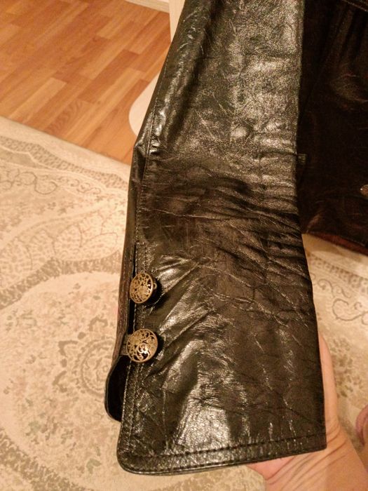 Продам кожаную куртку