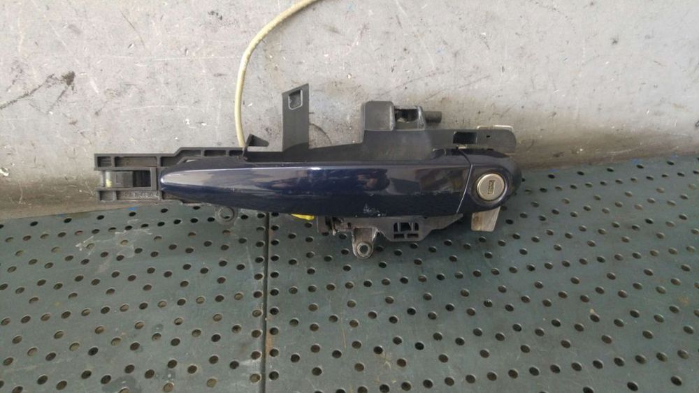 Maner usa stanga fata bmw seria 1 e87
