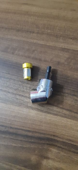 Ъглов адаптер, приставка за винтоверт