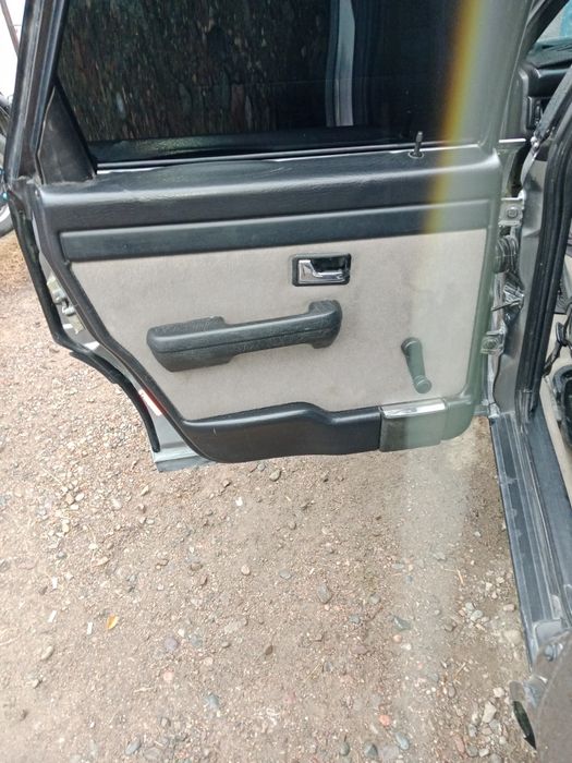 Дверные карты на Ауди 100 с3