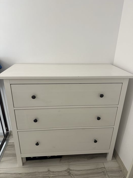 Comoda trei sertare Ikea