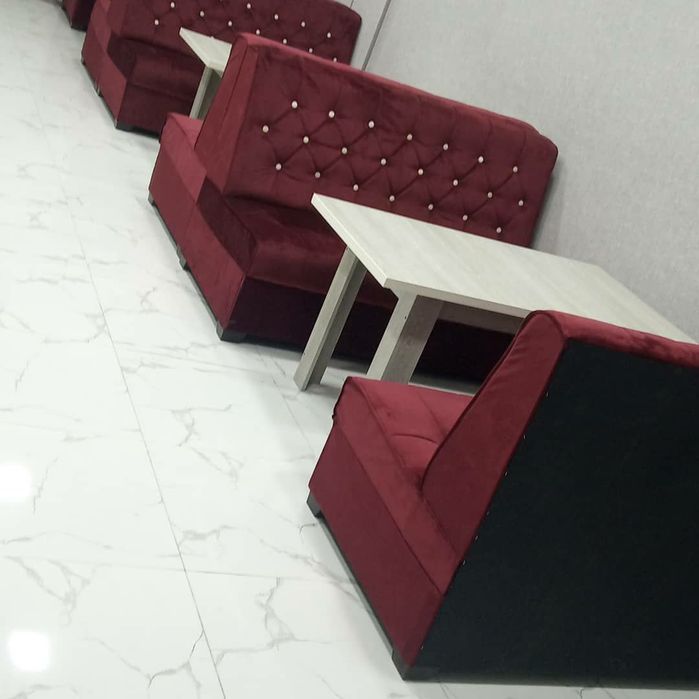 Kafe va restaranlar uchun mini divanlar