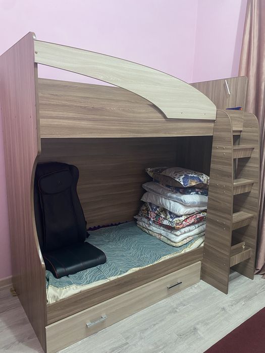 Двухъярусная кровать