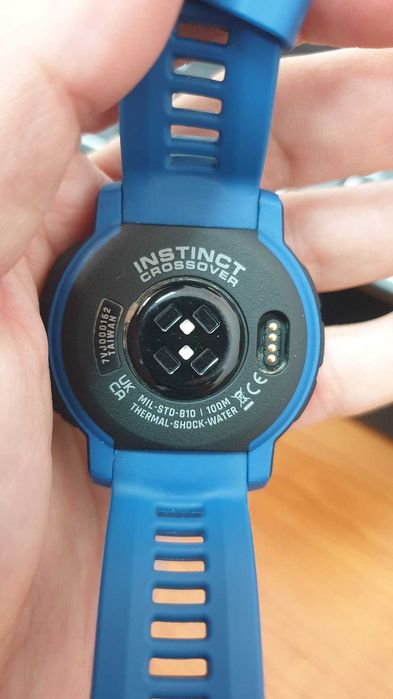 Ceas bratara sport / fitness Garmin Instinct Crossover Solar Blue 46 mm ( se incarca la soare ) baterie 60 zile stare excelenta