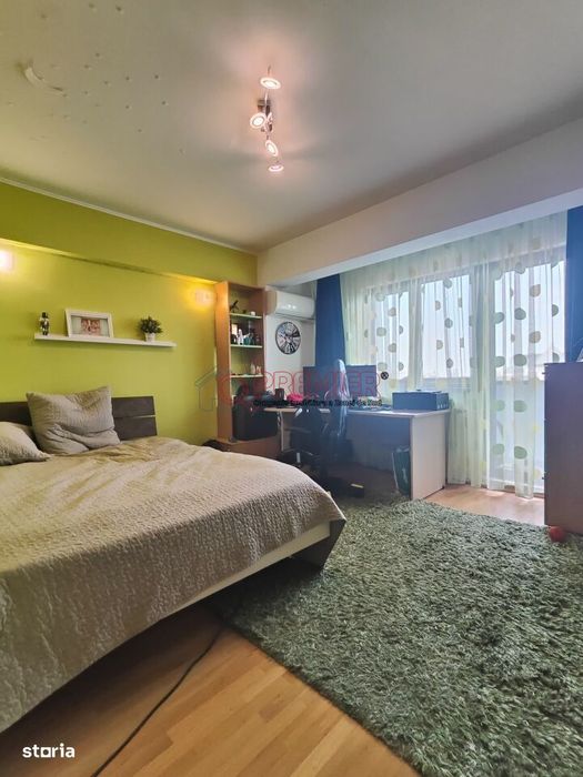 EROII REVOLUTIEI - Metrou - 3 camere