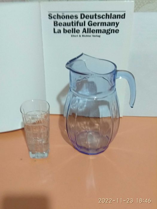 Кувшины 3шт . Графин. Кружки. Продам или Обмен.