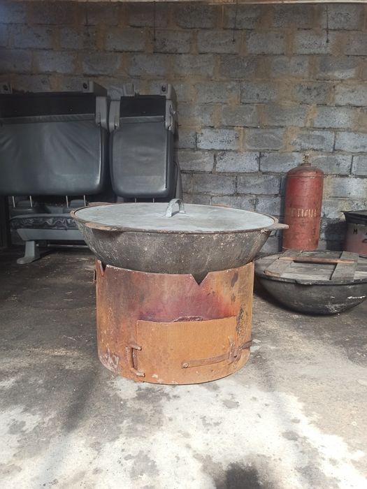 Продам казаны  60л 30л