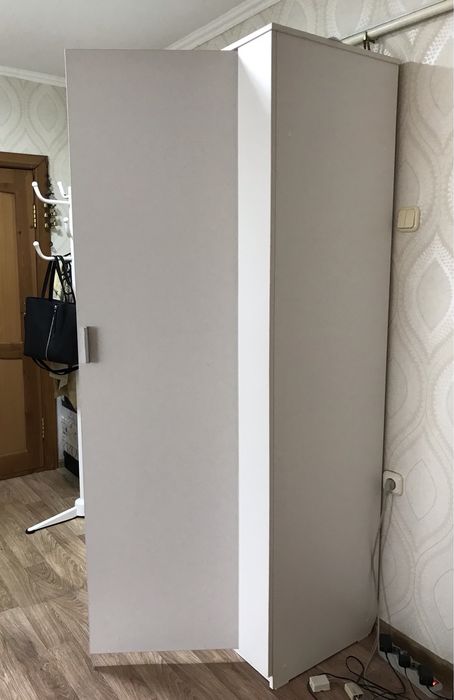 Шкаф платяной,лдсп.