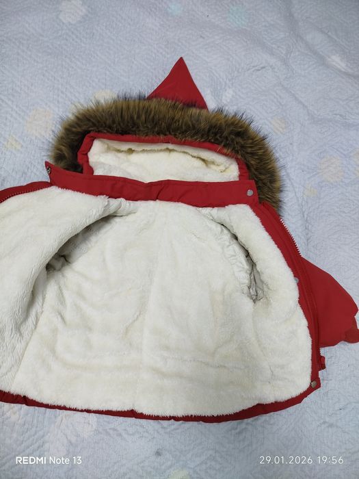 Продам-детскую куртку