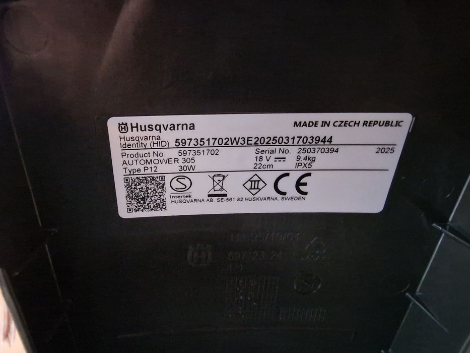 Husqvarna Automower 305 2025 NOU robot tuns iarba gazon