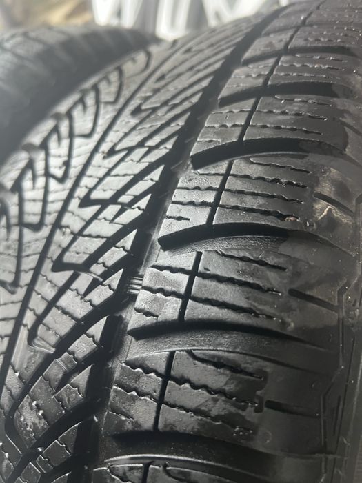 Jante aliaj cu anvelope iarna 225/ 55/17