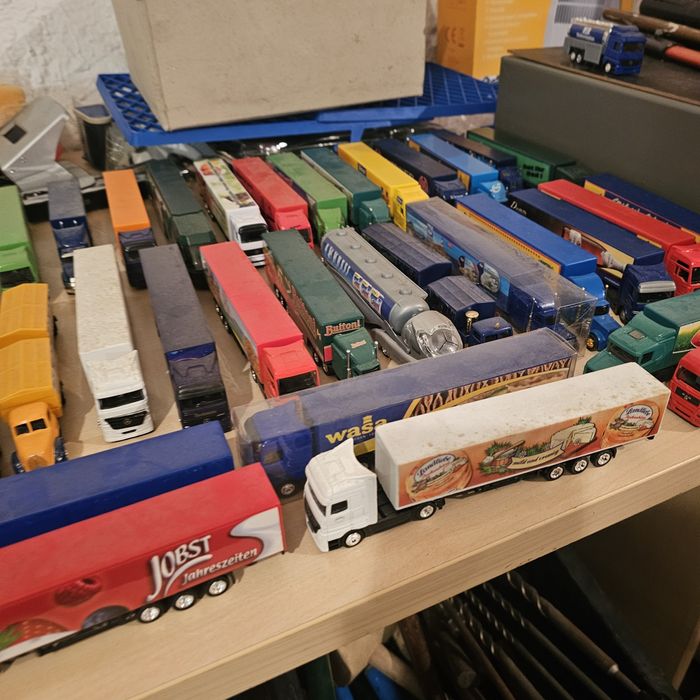 Machete tir / camion  1:87