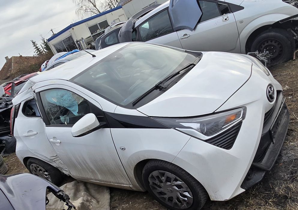 Far stanga / dreapta toyota aygo 2019-2022