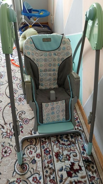 Продам стульчик для кормления