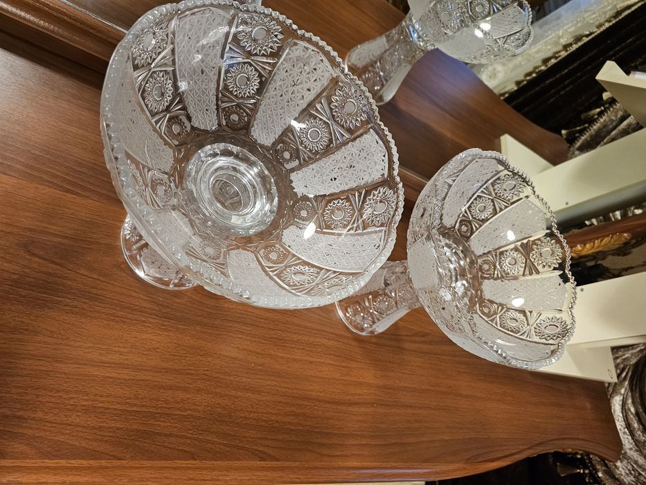 Xrustalni vaza olma soladigan