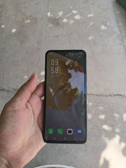 Infinix hot 50 pro idealni mochniy tel