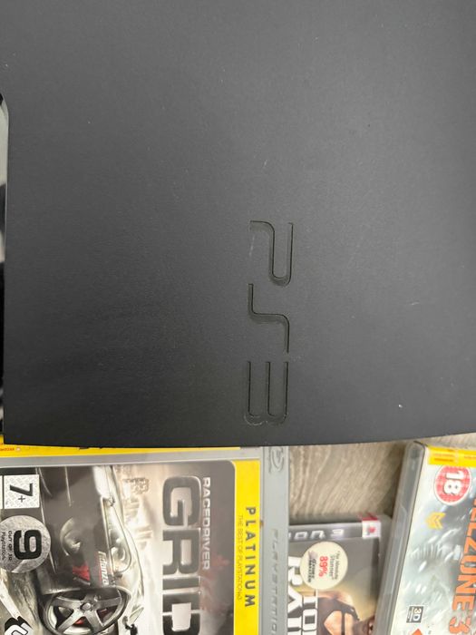 Playstation 3 с джойстици и игри
