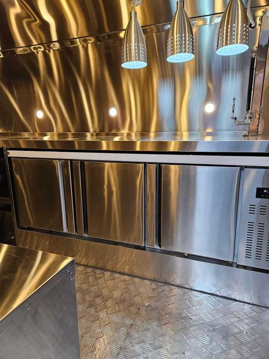 Търговски каравани, food truck, фууд трейлър 4.8M