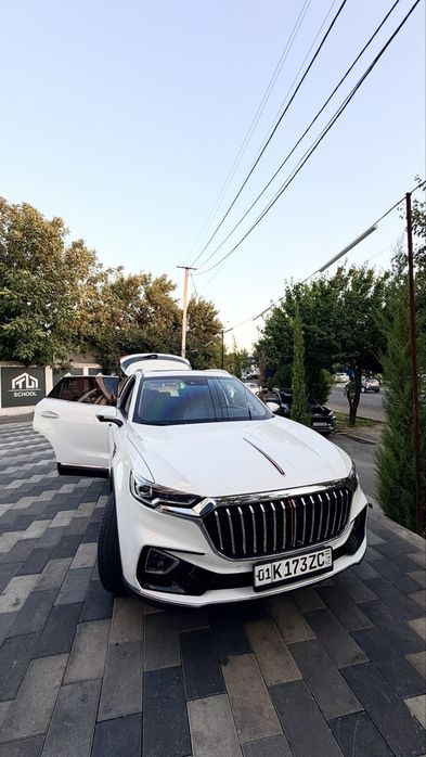 Hongqi hs5 2 turbina