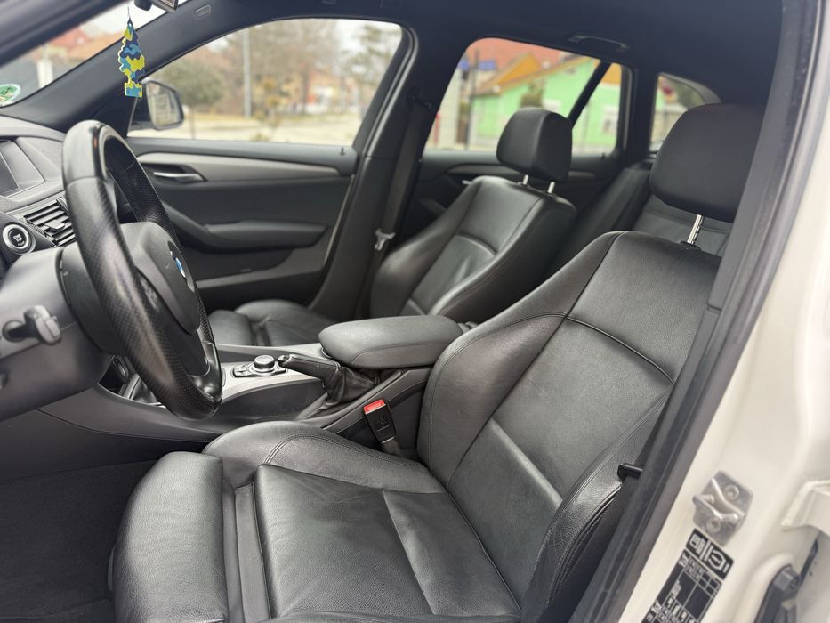 BMW X1  2.0D Face-Lift / M-Packet // X-Drive // Alb Perlat