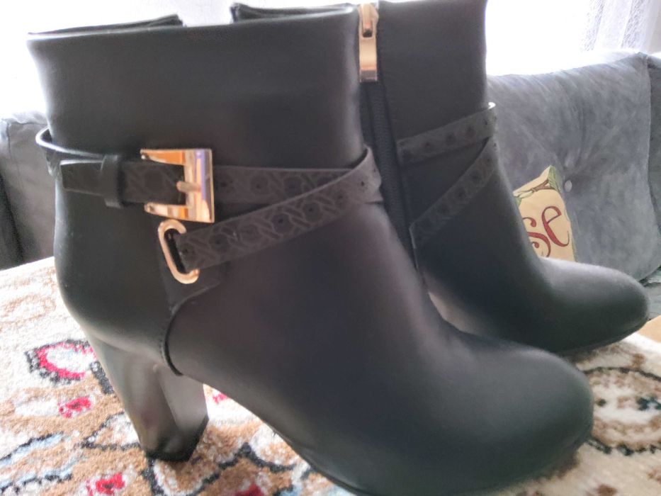 Женские полусапожки