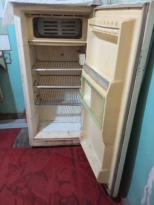 Продам..холодильник Орск4 .на запчасти.(Рабочий) цена 303 000.