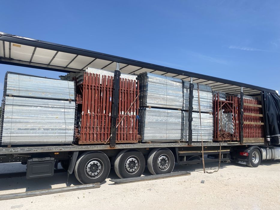 Скеле фасадно италианско 39 лв/м2