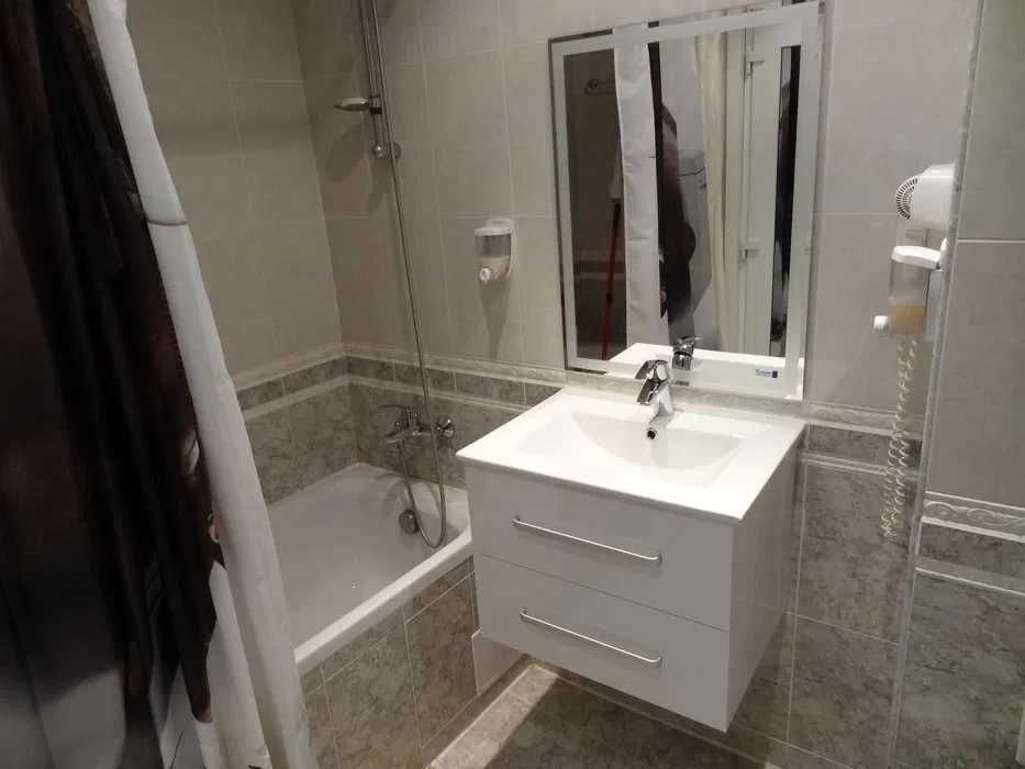 Дава се под наем Едностаен апартамент в к.к. Слънчев бряг - 63 кв.м за 663 € - Снимка #4