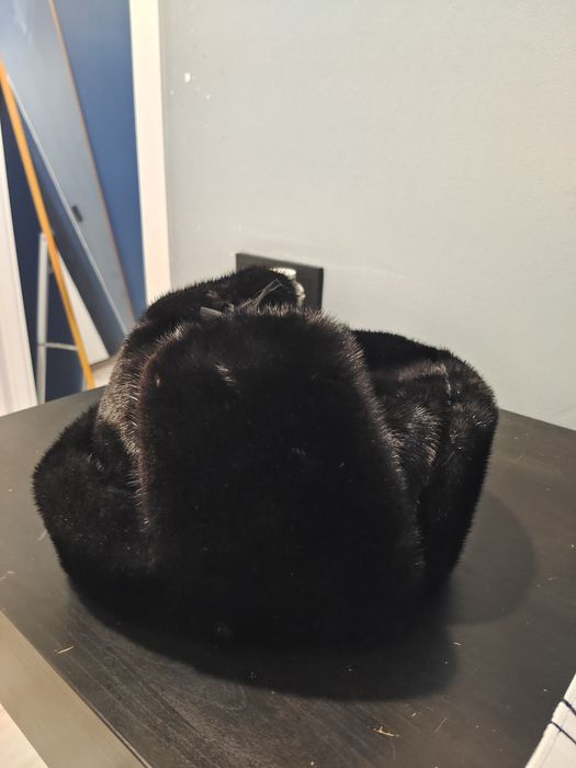 Шапка чистая норка