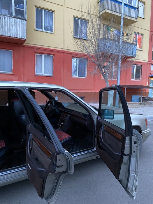 Продается Машина Mersedes Benz230 паук1992