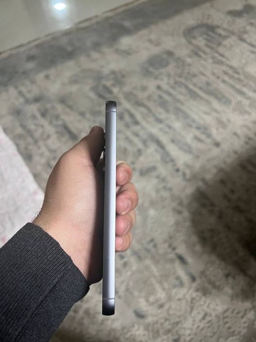 Samsung S23 FE xolati zor