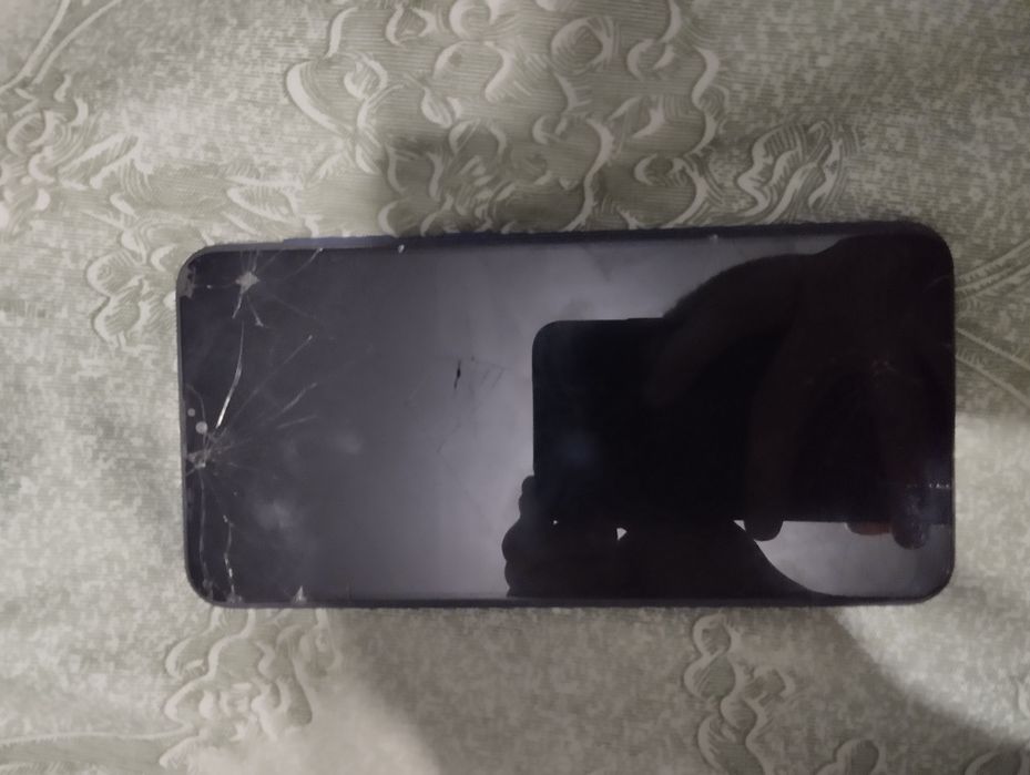 Продам два samsung galaxy a10